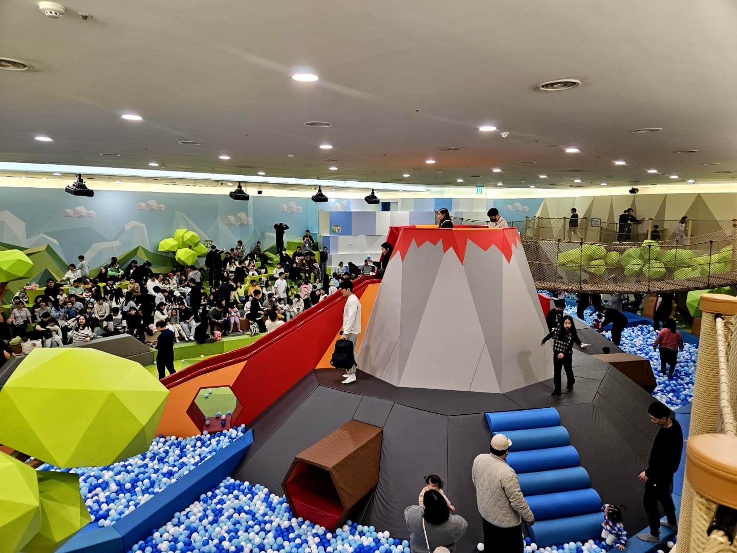 파주 프로방스 쥬라리움 실내놀이터 사진 2